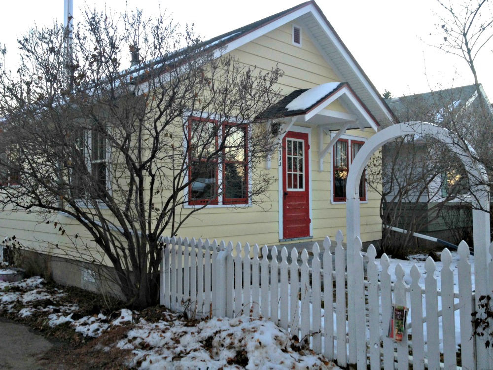 DIY and Low-Cost Windows and Doors Insulation Options