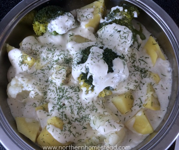 Steamed vegetables with Cashew Cream 