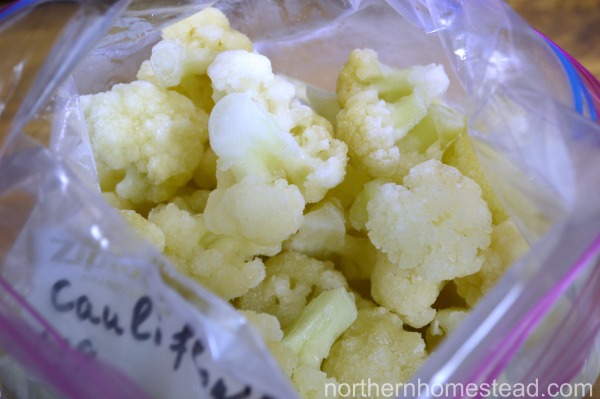 2 ways to freeze cauliflower: blanched cauliflower florets and cauliflower rice