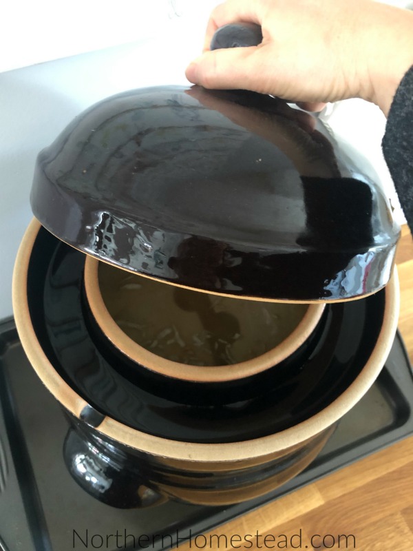 Using a Water-Sealed Fermentation Crockpot