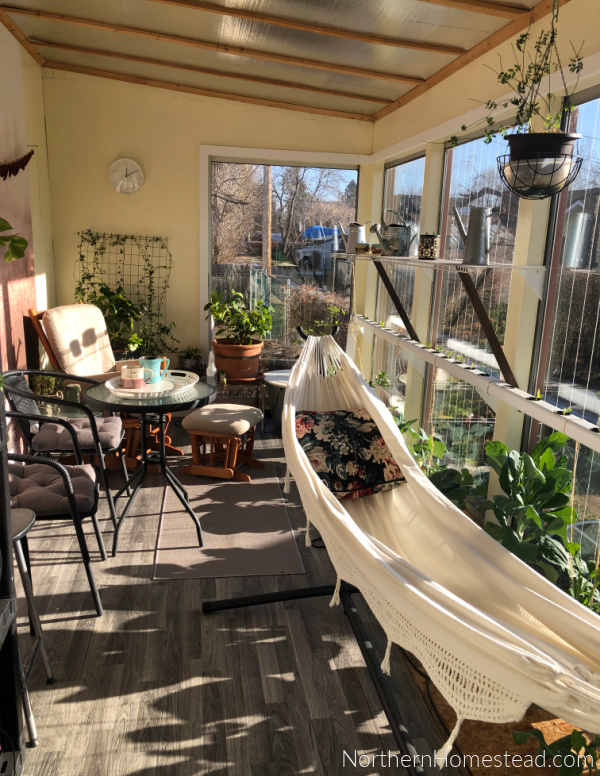 Four Season Greenhouse/Growing Room Review