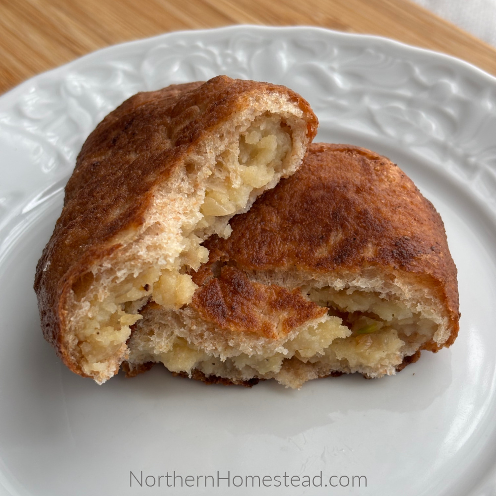 Pirozhki Buns with Filling