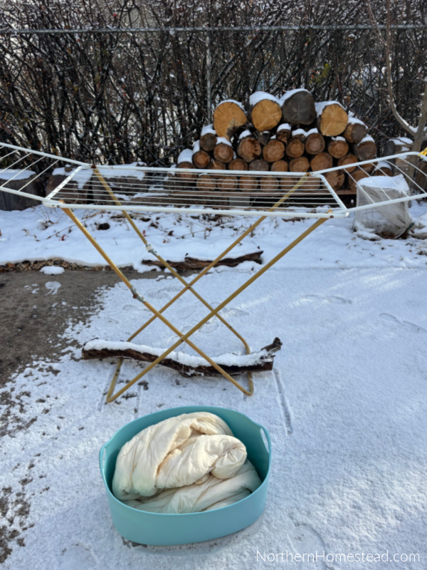 Hand wash a wool comforter