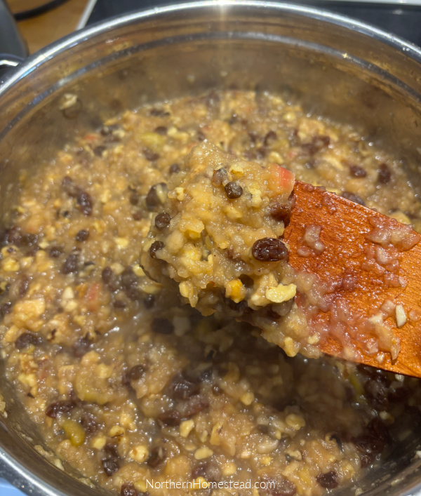 Apple walnut conserve