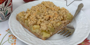 Fruit crumble squares recipe