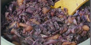 Apfelrotkohl (Red Cabbage with Apples) Recipe